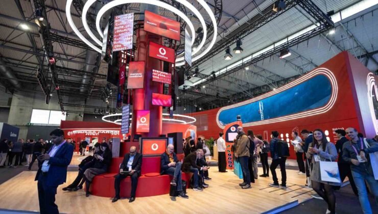 Mobil Dünya Kongresi’nde Vodafone standına yoğun ilgi