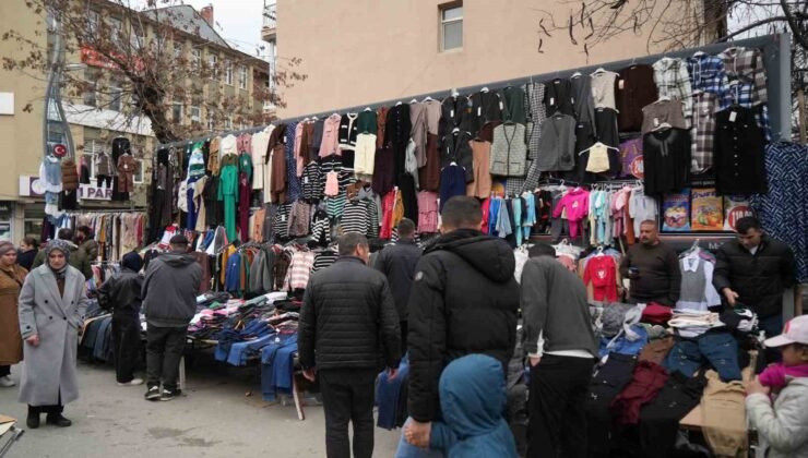 Muş’ta bayram pazarında arefe yoğunluğu