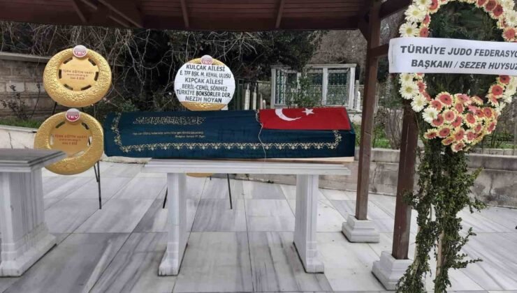 Muzaffer Ilıcak son yolculuğuna uğurlandı