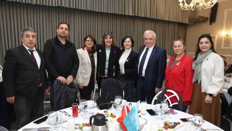 Nilüfer kardeşlik sofrasında buluştu