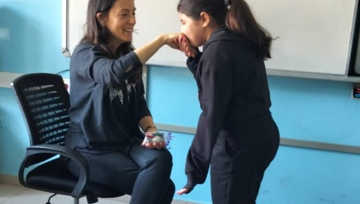 Okulda bayram geleneği yaşatıldı