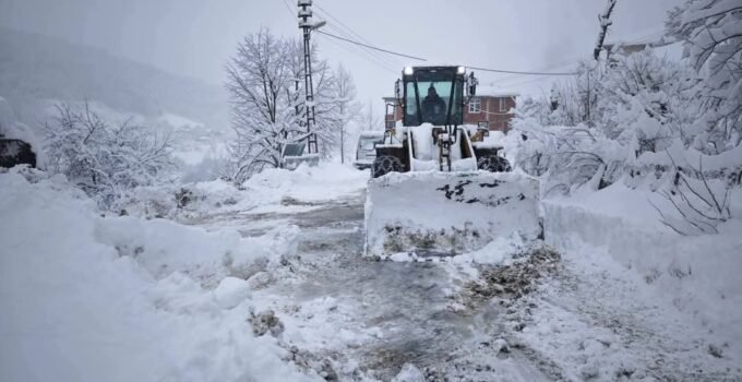 Ordu’da eğitime kar engeli