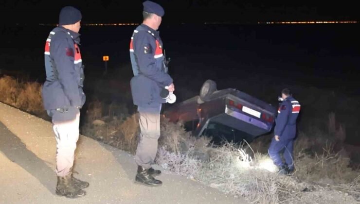 Otomobil şarampole takla attı: 1 yaralı