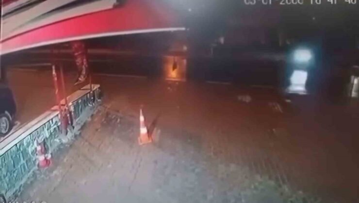 Otomobilin çarptığı motosikletli tıp fakültesi öğrencisi hayatını kaybetti