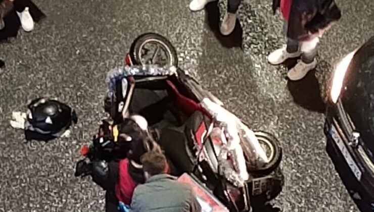 Otomobille çarpışan motosikletli kurye yaralandı