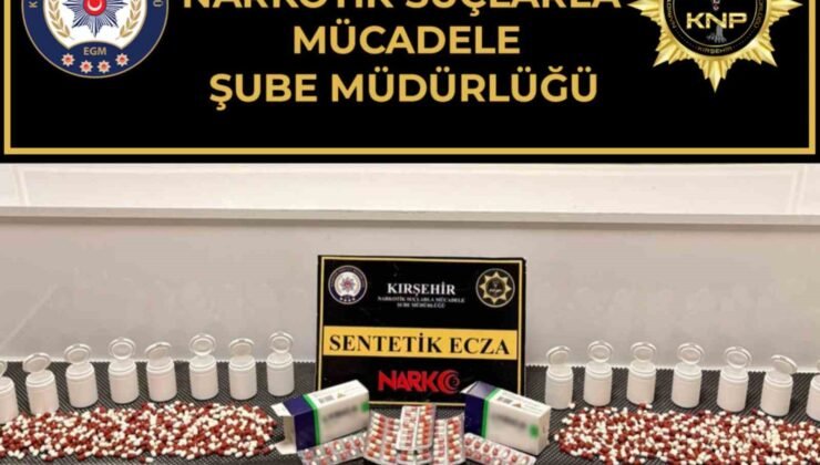Polis durdurduğu araçta uyuşturucu ele geçirdi