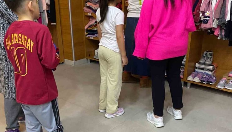 Pursaklar’da yetim çocuklara bayram hediyesi