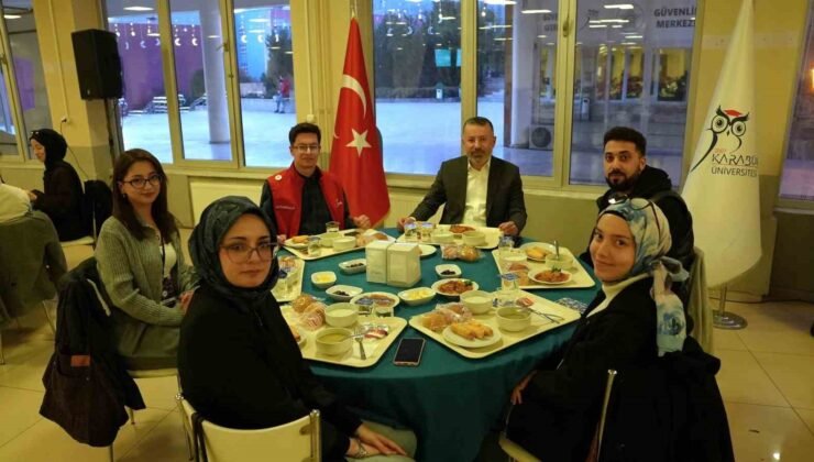 Rektör Kırışık, “Gelecek ve Gençlik İftarı”nda öğrencilerle buluştu