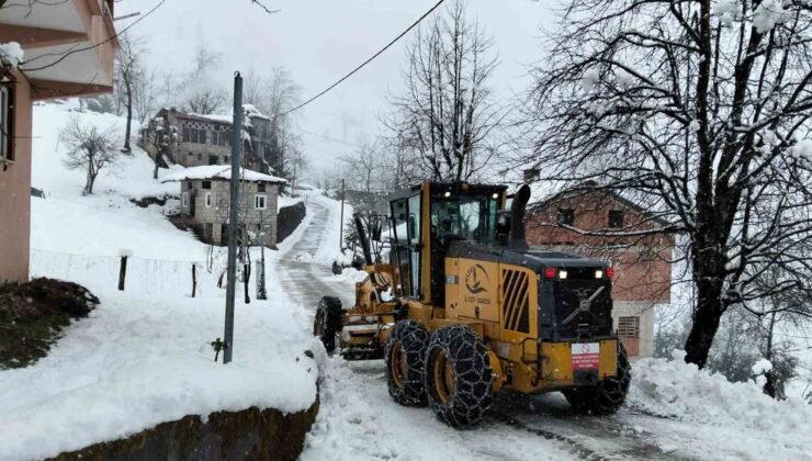 Rize’de 21 köy yolu kar nedeniyle ulaşıma kapalı bulunuyor