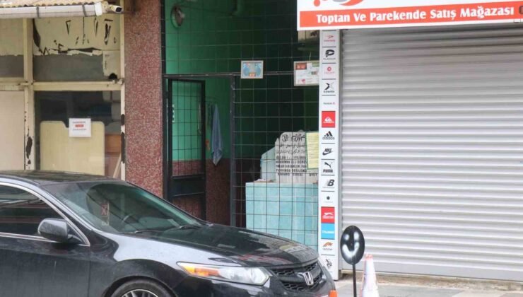 Sakarya’da sokak arasındaki sırrı çözülemeyen türbe merak konusu oldu