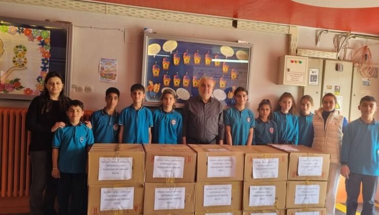 Salihli’de öğrencilerden Ramazan’da dayanışma örneği