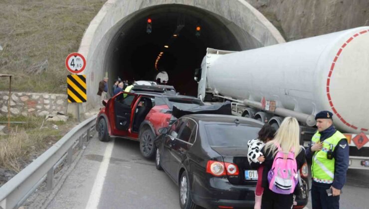 Samsun’da 6 aracın karıştığı zincirleme kaza: 1 yaralı