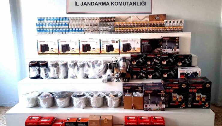 Şanlıurfa’da 5 bin 700 paket gümrük kaçağı sigara ele geçirildi