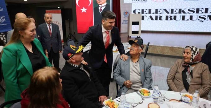 Şehit aileleri ve gaziler iftarda bir araya geldi