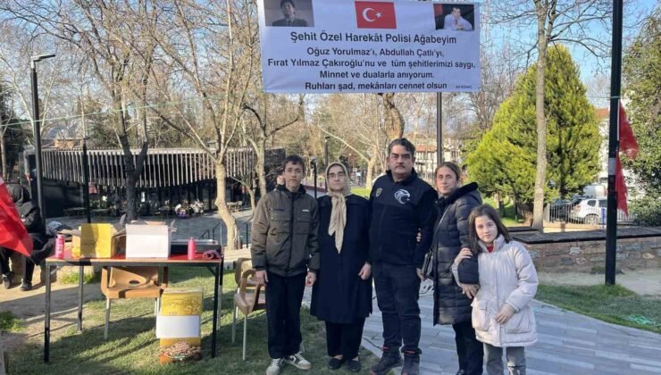 Şehitler için mevlit şekeri dağıttı