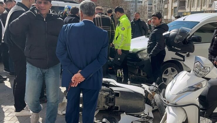 Siirt’te hafif ticari araçla çarpışan motosikletli yaralandı