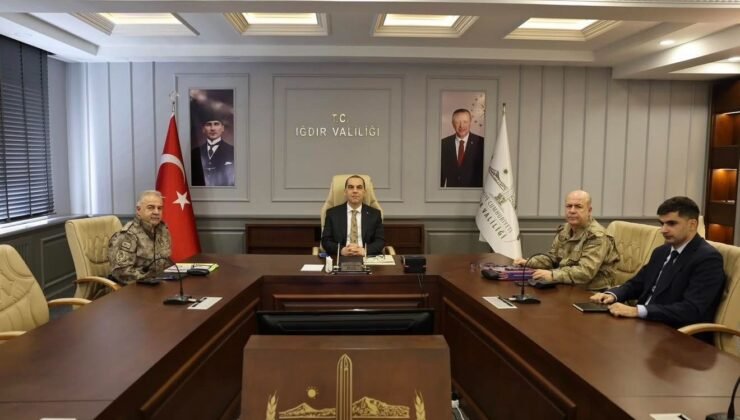 Sınır illerin valileri ile güvenlik toplantısı