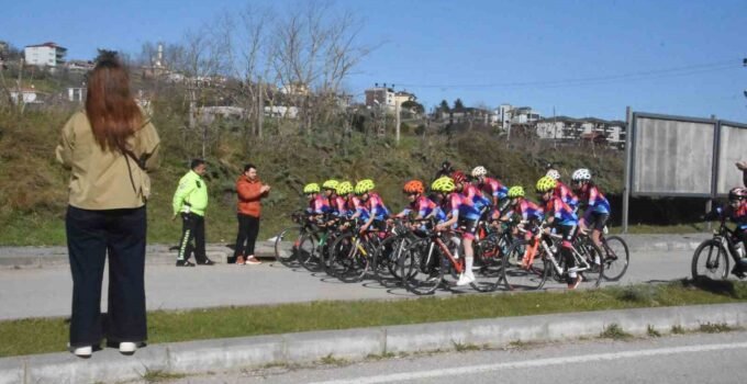 Sinoplu bisikletçilerin şampiyona mesaisi