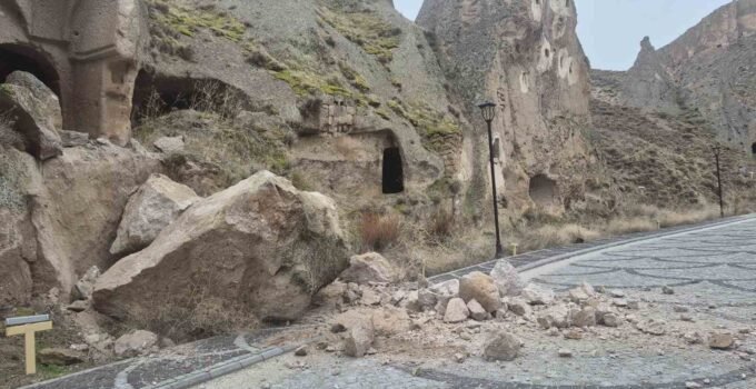 Soğanlı Vadisi’nde kaya koptu bölgede güvenlik önlemleri artırıldı