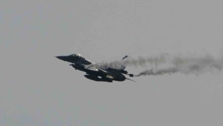 SOLOTÜRK Çanakkale’de nefesleri kesti