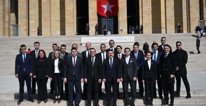 Tarihi Alan Başkanlığı heyetinden Anıtkabir ziyareti