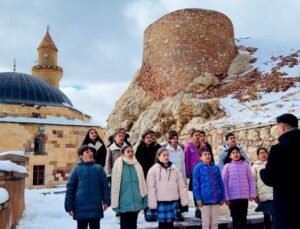 Tarihi İshak Paşa Sarayı ve Ağrı Dağı eteklerinde Ramazan ilahileri yankılandı