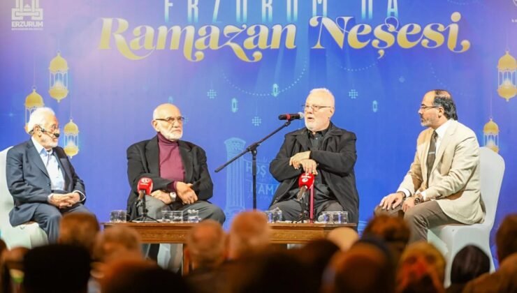 Tarihi mekanda “Medreseden Üniversiteye Erzurum’da İlim”  konuşuldu