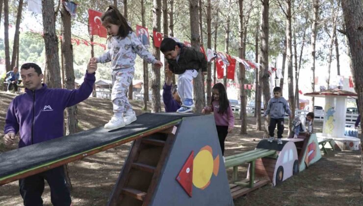 Tarsus Gençlik Kampında üç kuşak bir araya geldi
