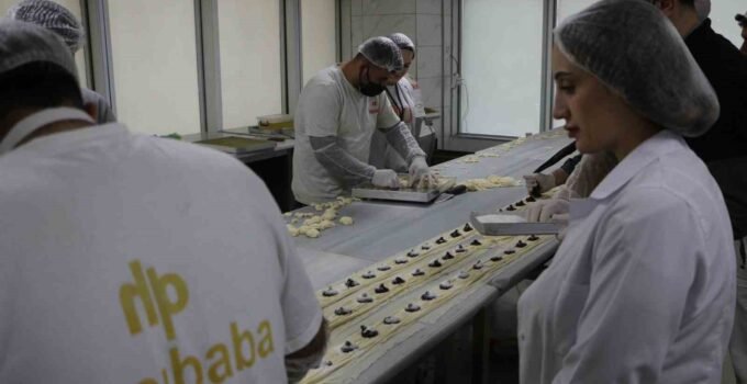 Tatlı imalathanelerinde Ramazan yoğunluğunda da hijyen ve kaliteden ödün verilmiyor