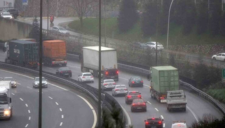 TEM’de bayram yoğunluğu başladı: Trafik akıcı seyrediyor