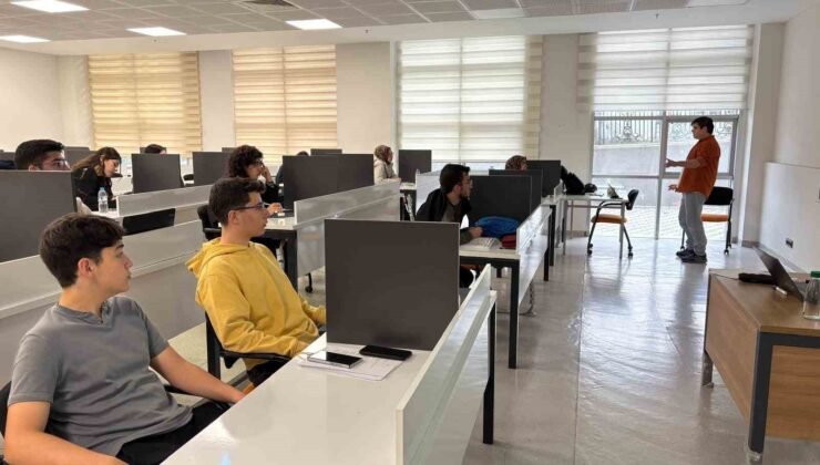 “Tercihten Önce Üniversiteni Yaşa” projesi özel okul başvuruları başladı