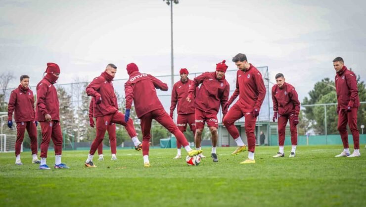 Trabzonspor hazırlıklarını tamamlayarak İstanbul’a hareket etti