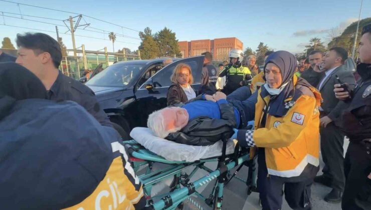 Trafikte direksiyon başında fenalaşan sürücü hastaneye kaldırıldı