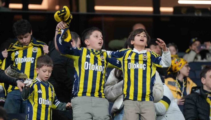 Trendyol Süper Lig: Fenerbahçe: 0 – Gaziantep FK: 0 (Maç devam ediyor)