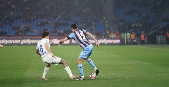 Trendyol Süper Lig: Trabzonspor: 0 – Çaykur Rizespor: 0 (İlk yarı)