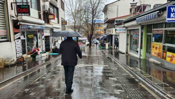 Tunceli’de sağanak yağış etkili oldu