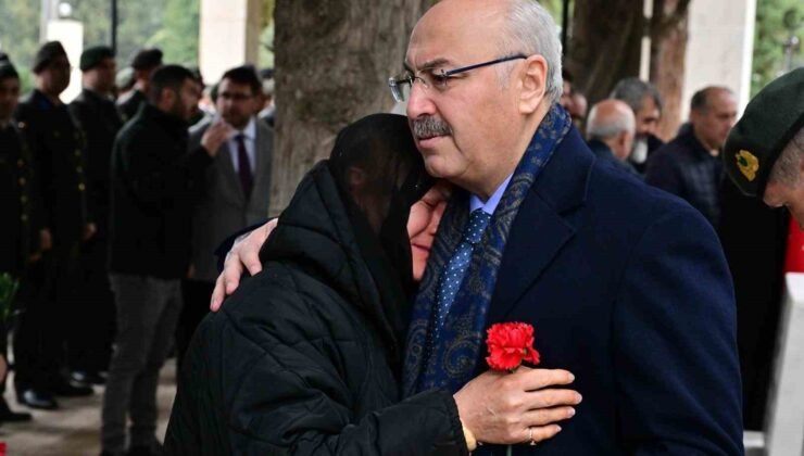 Valisi köşger şehit aileleri ve devlet korumasındaki çocuklarla bayramlaştı