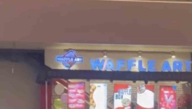 Vatandaşlar sinemada film izler gibi yemek katından kavgayı izledi