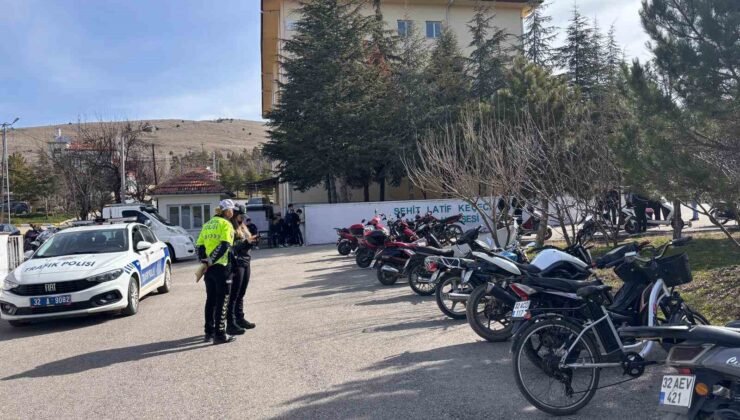 Yalvaç’ta son 1 haftada 311 araç kontrol edildi