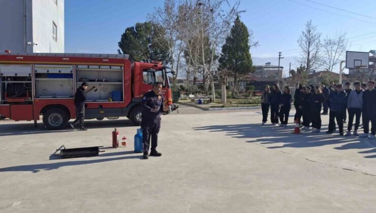 Yangın anı okulda tatbikatla canlandırıldı