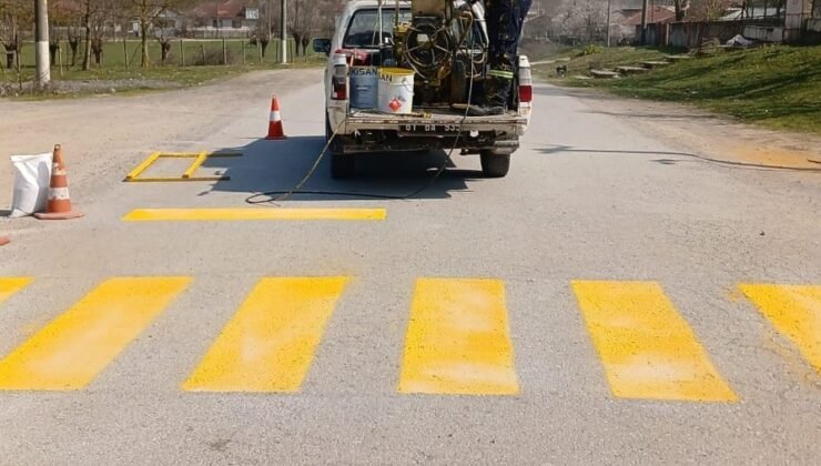 Yaya geçidi ve kasis çizgileri yenilendi