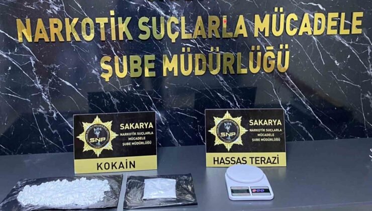 Yolcu otobüsünde yarım kilo kokain ele geçirildi: 2 kişi tutuklandı