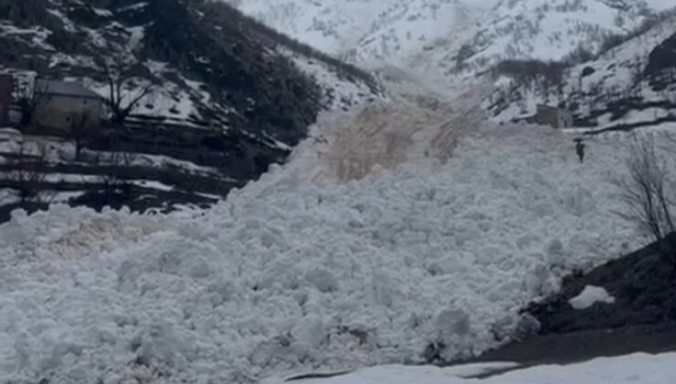 Yüksekova’da çığ paniği: Köy halkı faciadan döndü