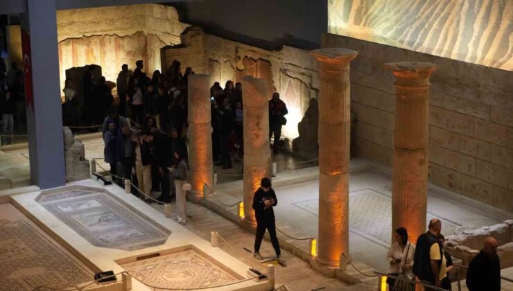 Zeugma Mozaik Müzesi’nde bayram yoğunluğu