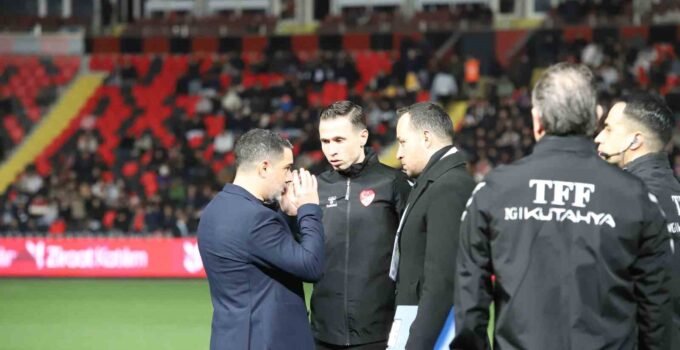 Ziraat Türkiye Kupası C Grubu’nda oynanacak olan Gaziantep FK – Fenerbahçe maçı stadın ışıklandırma sistemindeki arıza nedeniyle başlamadı.