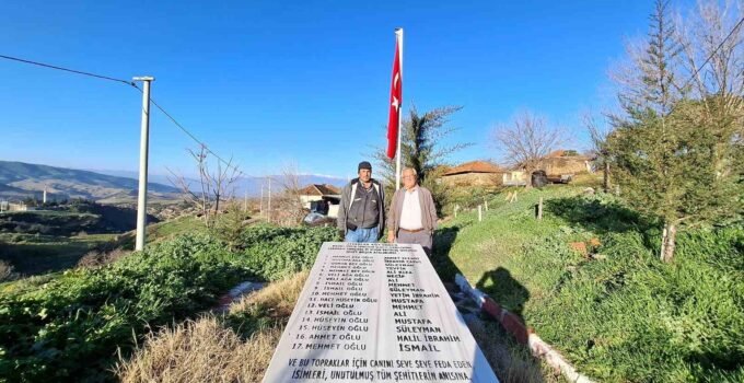 Ziyanlar Mahallesi şehitlerini unutmadı